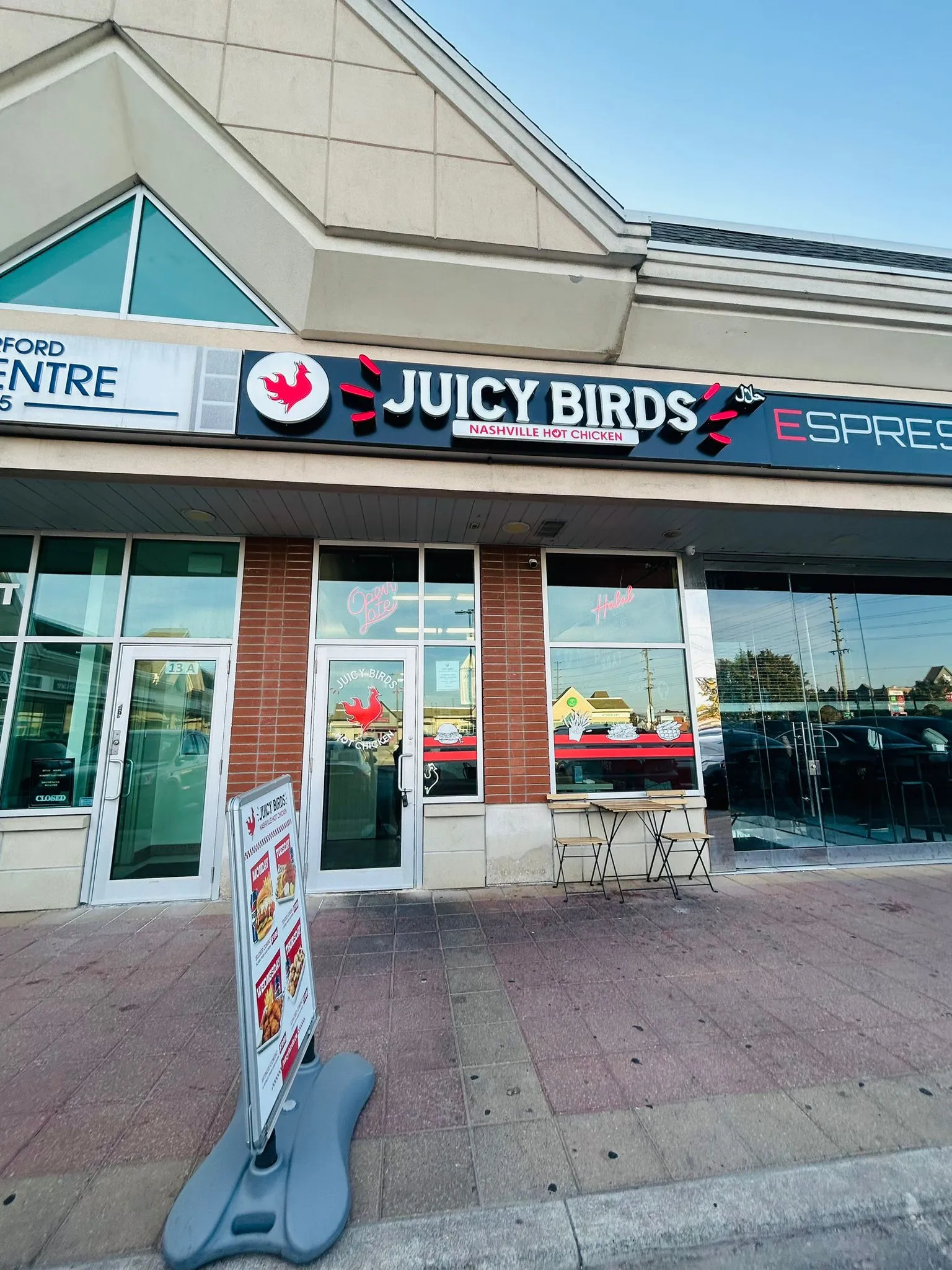 Juicy Birds Pickering